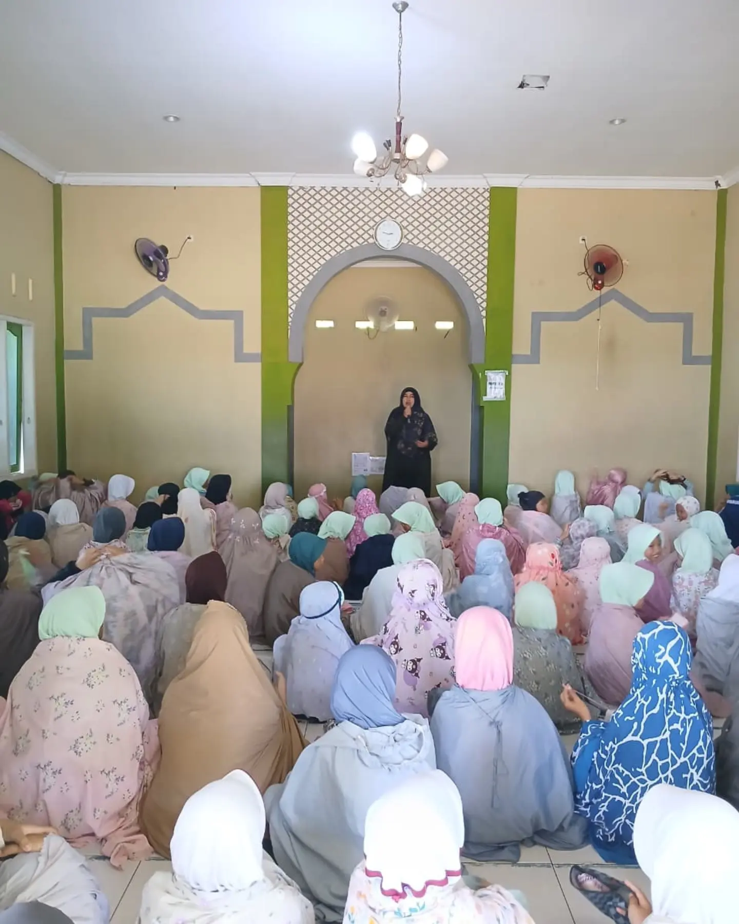 Keputrian: Mencintai Al-Qur’an — foto 3