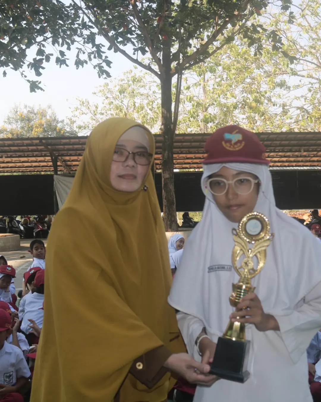 Penghargaan untuk Murid Berprestasi OMI 2026 — foto 3